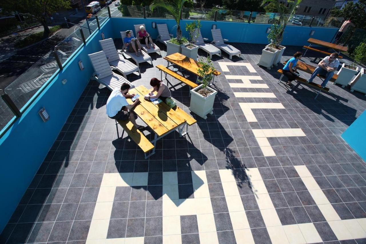 Chill Backpackers Hostel Бризбейн Екстериор снимка