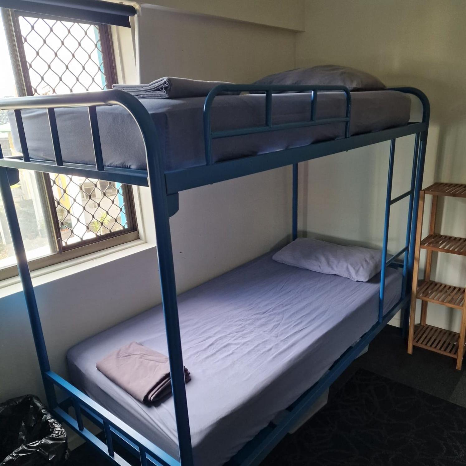 Chill Backpackers Hostel Бризбейн Екстериор снимка